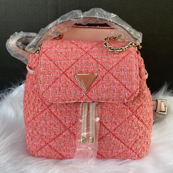 New GUESS Cessily Flap Backpack Coral - Picture 1 of 11